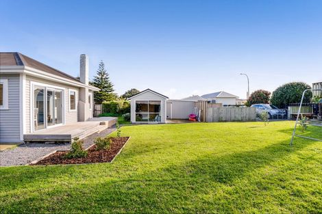 Photo of property in 147 Tasman Street, Opunake, 4616