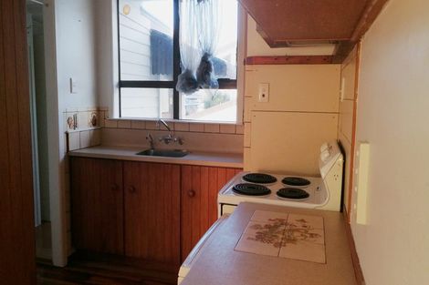 Photo of property in 50 Strid Road, Te Atatu South, Auckland, 0610