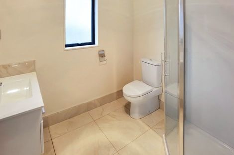 Photo of property in 19 Wye Oak Drive, Schnapper Rock, Auckland, 0632