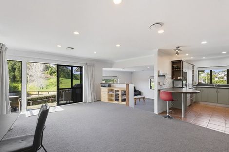 Photo of property in 5 Rotokare Crescent, Whalers Gate, New Plymouth, 4310