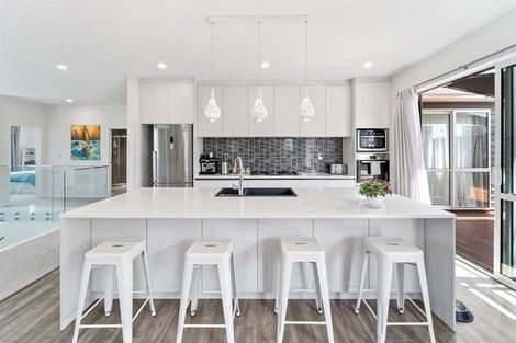 Photo of property in 15 Parkview Drive, Gulf Harbour, Whangaparaoa, 0930