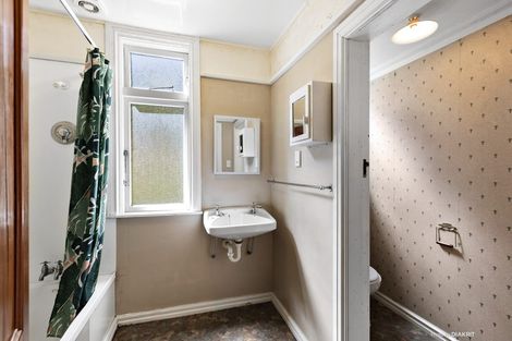 Photo of property in 97 Webb Street, Mount Cook, Wellington, 6011