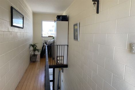 Photo of property in 21 The Mall, Mount Maunganui, 3116