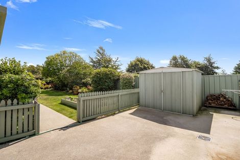 Photo of property in 16 Hannah Place, Holmes Hill, Oamaru, 9401