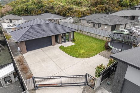 Photo of property in 107 Riverstone Drive, Riverstone Terraces, Upper Hutt, 5018