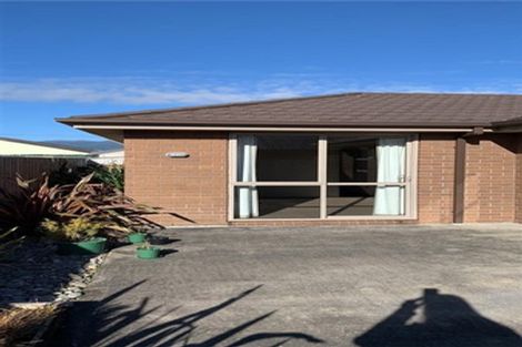 Photo of property in 4/4 Harkness Place, Westport, 7825