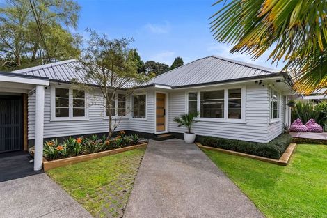 Photo of property in 33 Shetland Street, Glen Eden, Auckland, 0602