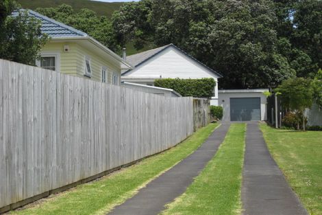 Photo of property in 24 Shortt Avenue, Mangere Bridge, Auckland, 2022