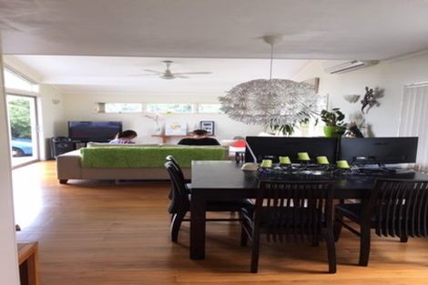 Photo of property in 300 Pakuranga Road, Pakuranga Heights, Auckland, 2010