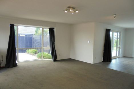 Photo of property in 39 Beauford Place, Parklands, Christchurch, 8083