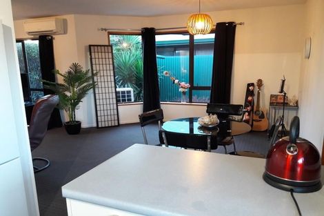 Photo of property in 2/20 Lyndon Street, Riccarton, Christchurch, 8011