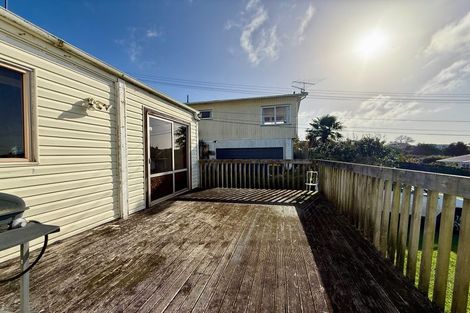 Photo of property in 137 Birkenhead Avenue, Birkenhead, Auckland, 0626