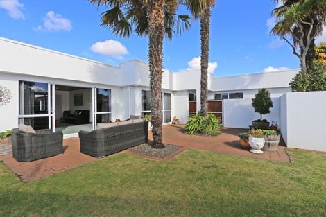 Photo of property in 5 Cadogan Lane, Taradale, Napier, 4112