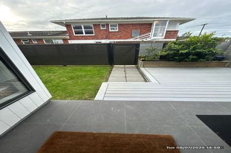 Photo of property in 3/764 Beach Road, Browns Bay, Auckland, 0630