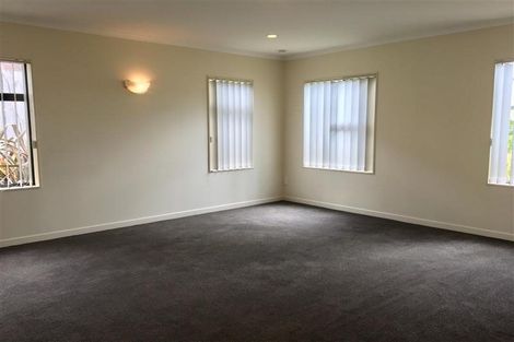 Photo of property in 9 Kokako Rise, Papakura, 2110
