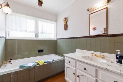 Photo of property in 21 Mellsop Avenue, Waiuku, 2123