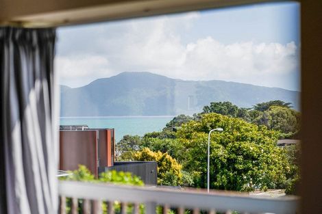 Photo of property in 12b Kohutuhutu Road, Raumati Beach, Paraparaumu, 5032