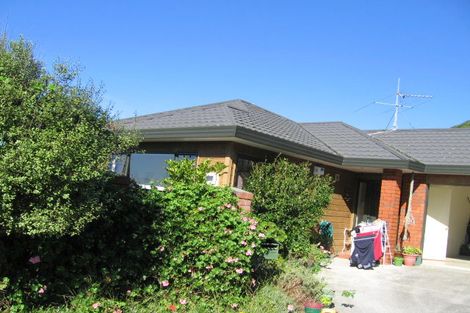 Photo of property in 6a Marjory Close, Broadmeadows, Wellington, 6035