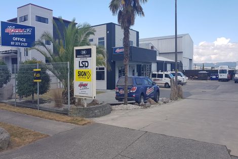 Photo of property in 18 Manuka Street, Otaki Beach, Otaki, 5512