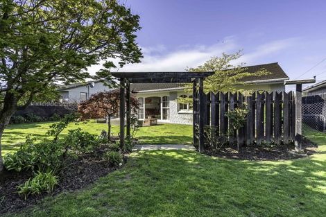 Photo of property in 30 Cruickshank Crescent, Rosedale, Invercargill, 9810