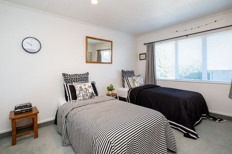 Photo of property in 60 Lucknow Road, Havelock North, 4130