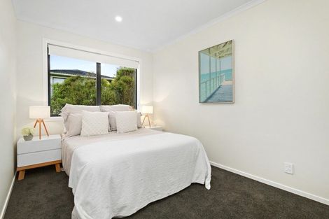Photo of property in 1b Pembroke Street, Tawa, Wellington, 5028