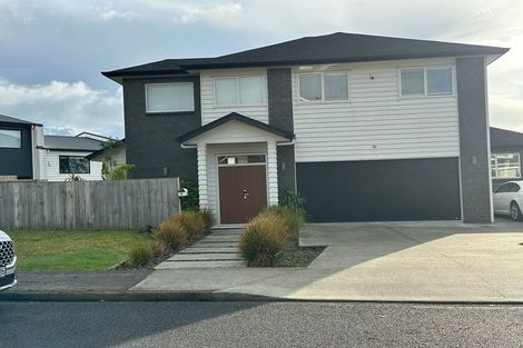 Photo of property in 77 Granville Drive, Massey, Auckland, 0614