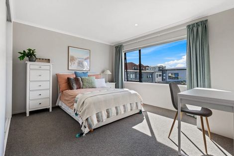 Photo of property in 21 Ian Morrison Road, Hobsonville, Auckland, 0616