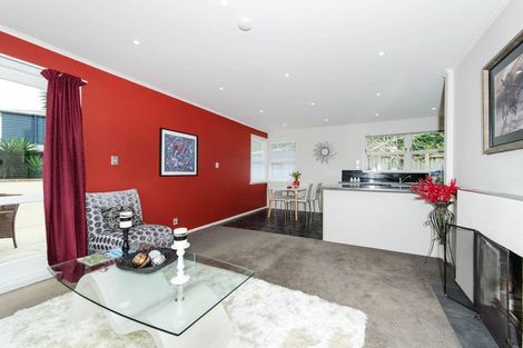Photo of property in 13 James Street, Glenfield, Auckland, 0629