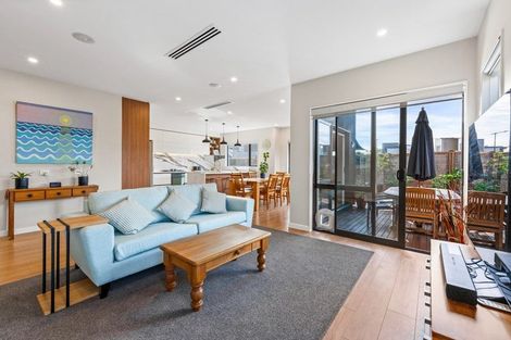 Photo of property in 38 Craigs Way, Hobsonville, Auckland, 0616