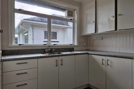 Photo of property in 1/378 Devon Street East, Strandon, New Plymouth, 4312