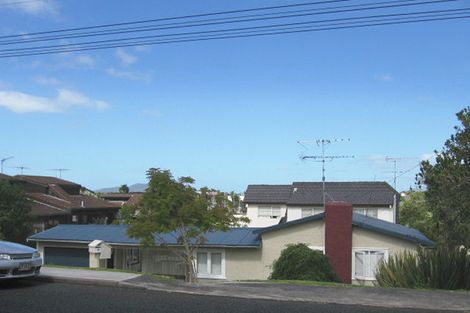 Photo of property in 16a Commodore Parry Road, Castor Bay, Auckland, 0620
