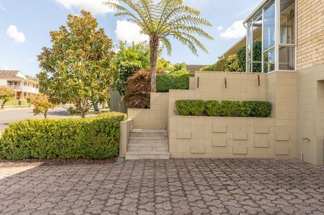 Photo of property in 12 Salmond Place, Dinsdale, Hamilton, 3204