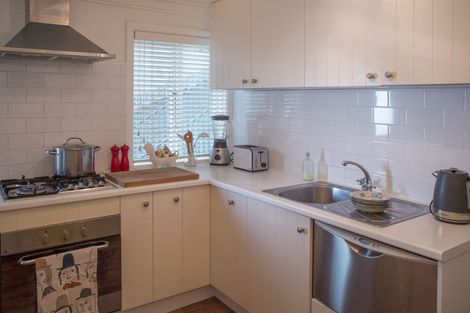 Photo of property in 123 Wallace Street, Mount Cook, Wellington, 6021