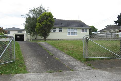 Photo of property in 26 Farnborough Crescent, Mangere, Auckland, 2022
