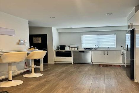 Photo of property in 11 Artistry Lane, Papakura, 2110
