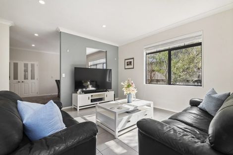 Photo of property in 29 Laurel Oak Drive, Schnapper Rock, Auckland, 0632