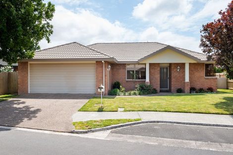 Photo of property in 10 Kirk Close, Rototuna, Hamilton, 3210