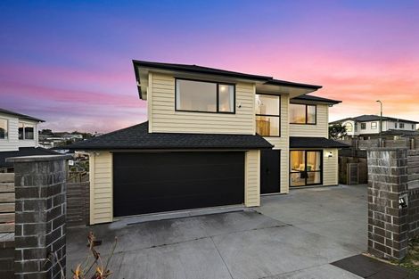 Photo of property in 13 San Prospero Crescent, Henderson, Auckland, 0612