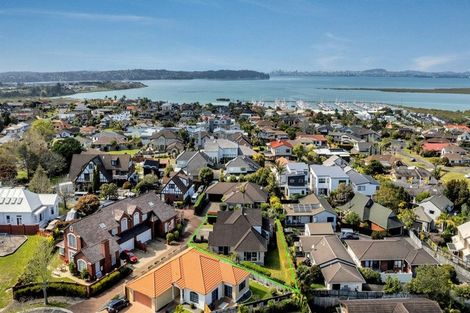 Photo of property in 21 Hendrika Court, Hobsonville, Auckland, 0618