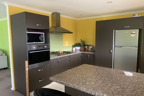 Photo of property in 20 Edgeview Crescent, Fitzroy, Hamilton, 3206