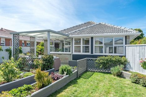 Photo of property in 20a Holyoake Crescent, Avalon, Lower Hutt, 5011