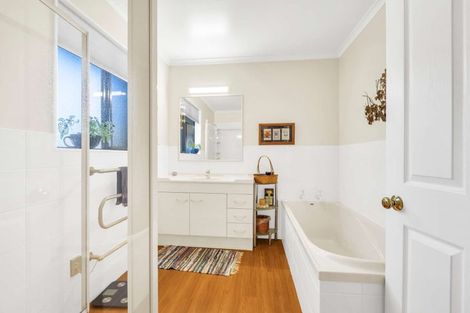 Photo of property in 6 Parkerfield Place, Motueka, 7120