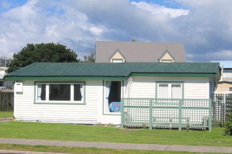 Photo of property in 603 Ocean Road, Whangamata, 3620