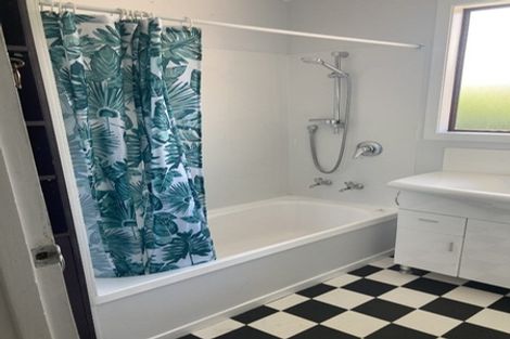 Photo of property in 162 Waenga Drive, Cromwell, 9310
