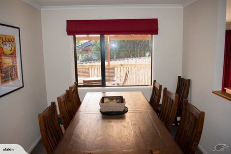 Photo of property in 18 Seamount Drive, Red Beach, 0932