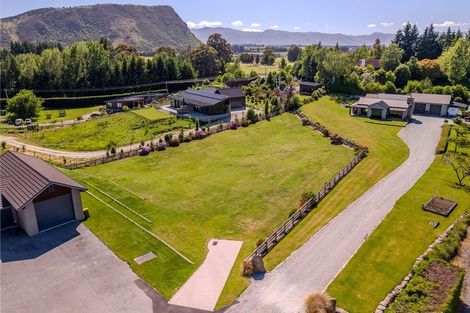 Photo of property in 90b Golf Course Road, Wanaka, 9305