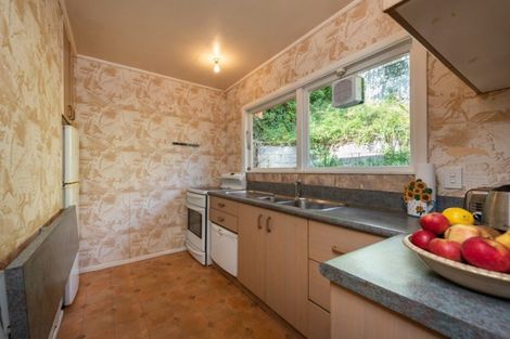 Photo of property in 43 Kotare Street, Waikanae, 5036