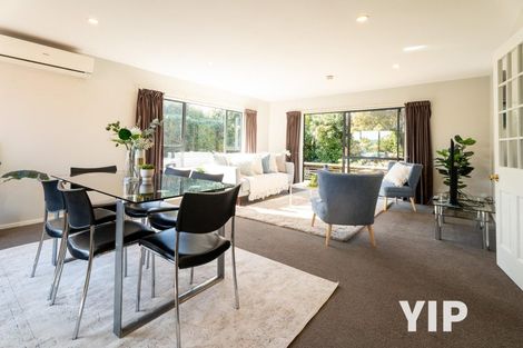 Photo of property in 15b Kinapori Terrace, Newlands, Wellington, 6037