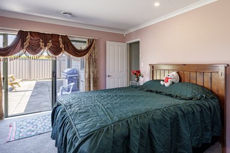 Photo of property in 37 Brooklands Drive, Havelock North, 4130